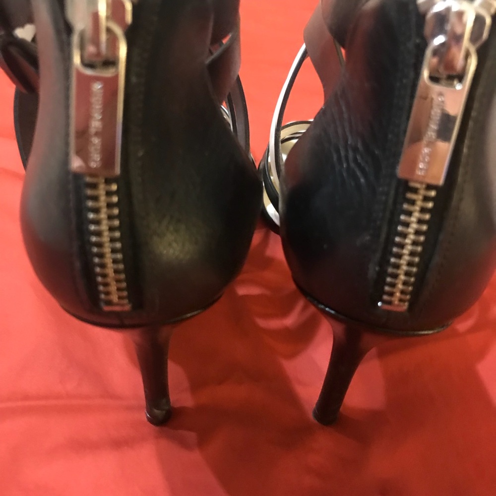 Michael Kors black and white strappy sandals - Picture 3 of 8